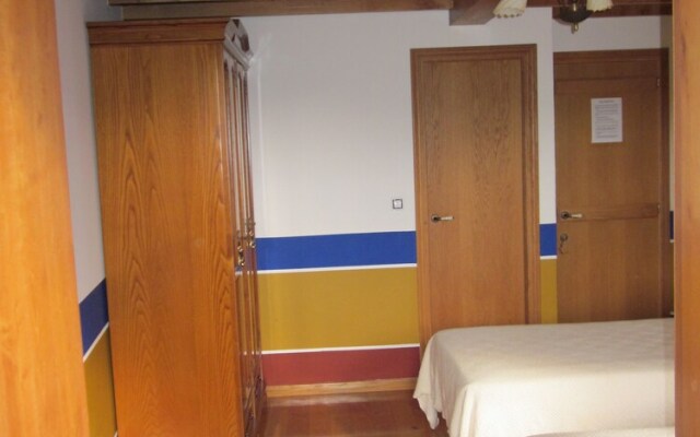 Casa Os Carballás