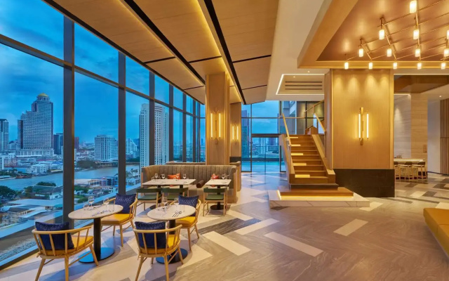 Hilton Garden Inn Bangkok Riverside