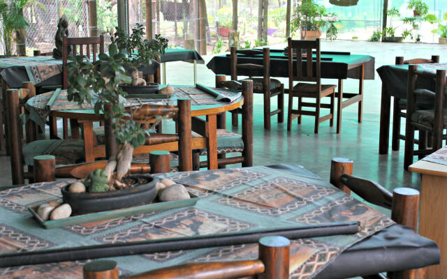Tshimologo Farm Guest House