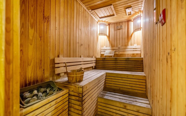 Metropolitan Residence Phrakanong by Favstay