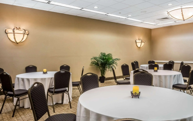 Comfort Suites Near Casinos Norwich-Uncasville CT