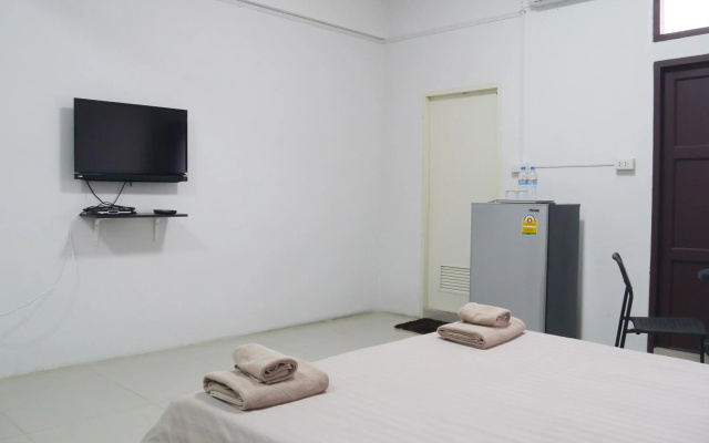 Baan Mai Guest House