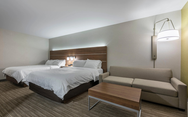 Holiday Inn Express & Suites Moncton by IHG