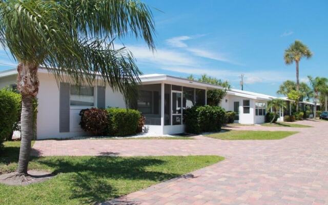 Aloha Kai - Unit 16 2 Bedrooms 1 Bathroom Apts