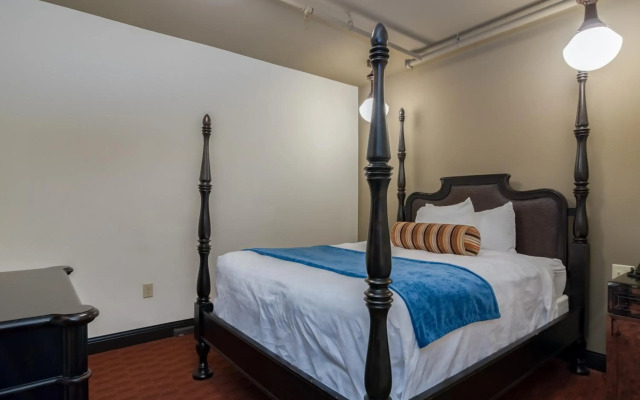 The Brewhouse Inn & Suites