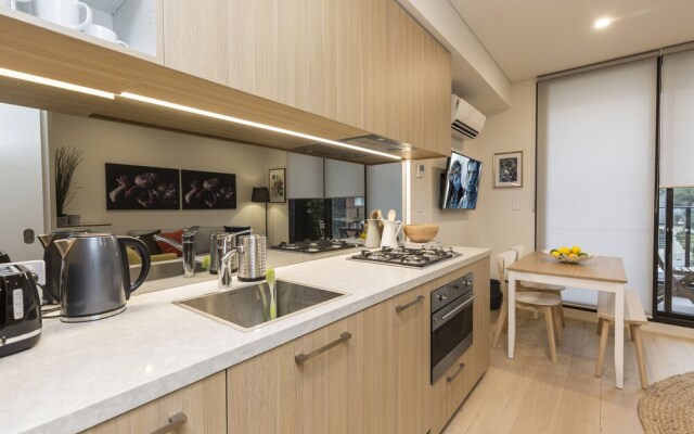 One Bedder With Pool Very Close to City