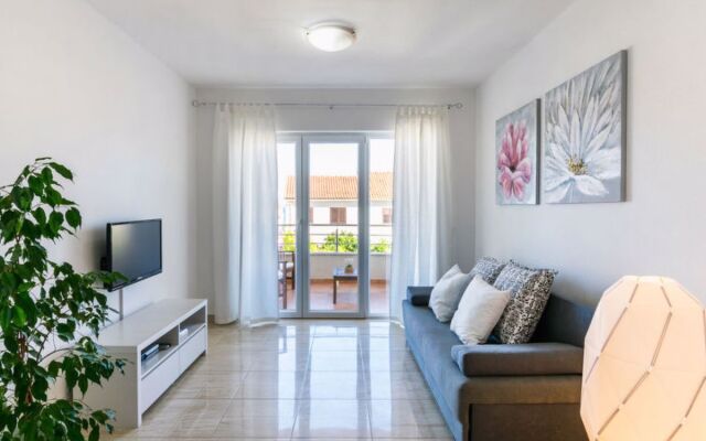 Villa 2 Pools 29713