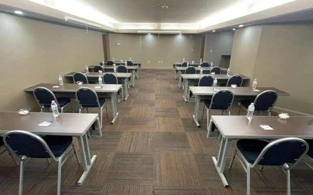 Holiday Inn Express Cleveland Downtown by IHG