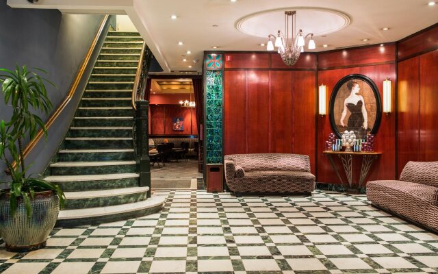 Washington Square Hotel