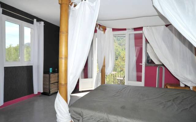 Villa With 3 Bedrooms In Auriol With Wonderful Mountain View Private Pool Enclosed Garden