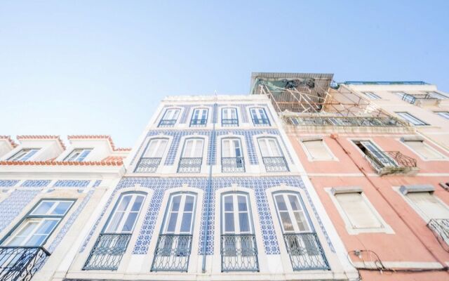 An Ecletic Apartment in Lisbon