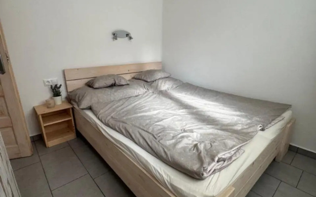 Liliana Apartman és Csónakház