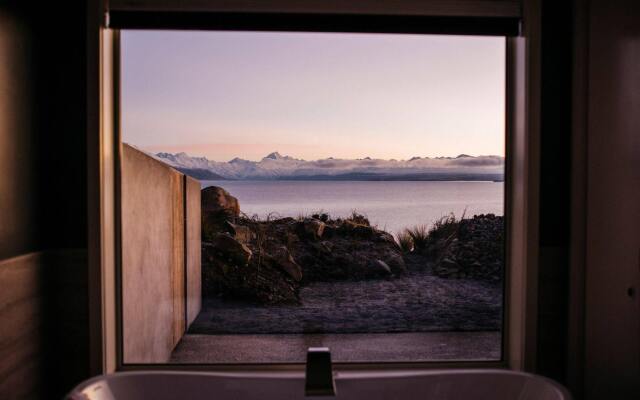 Lakestone Lodge