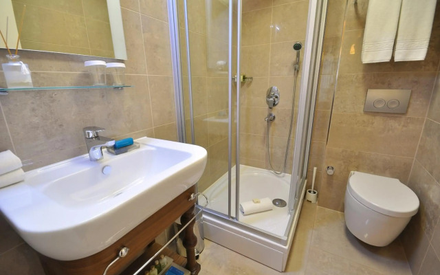 Neorion Hotel - Special Class