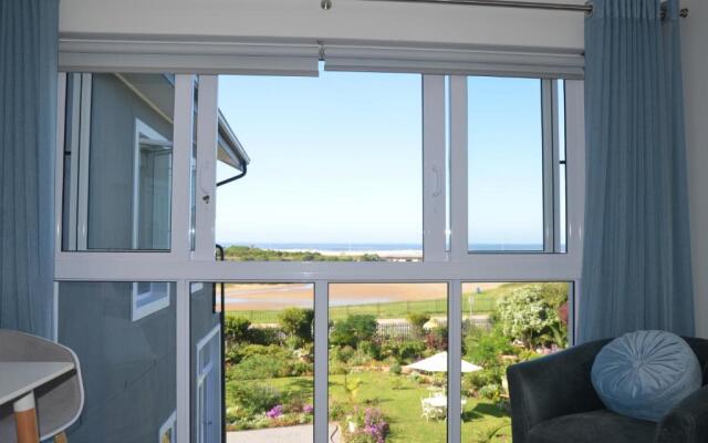 Serenity Ocean Lodge