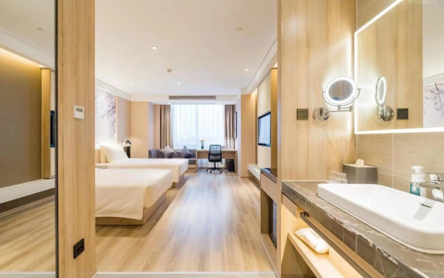 Atour Hotel Yangzhou Ancient Canal Dongguan Street