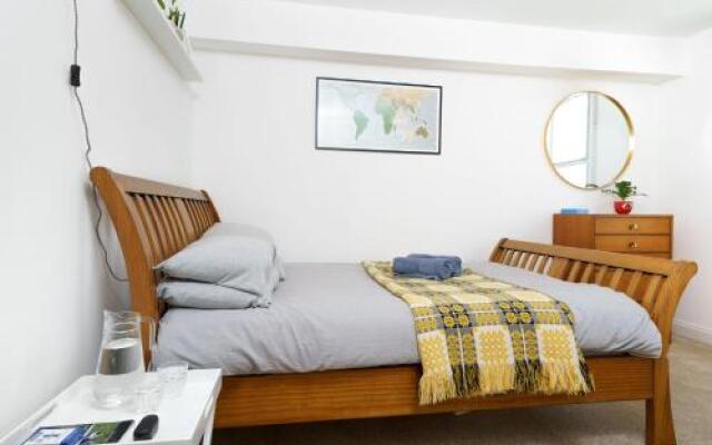 Central Hackney Apartment