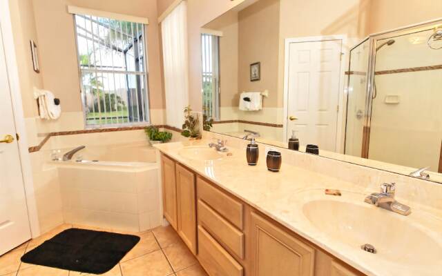 Calabay Parc 234 - Four Bedroom House
