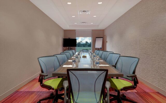 Home2 Suites by Hilton Lakewood Ranch