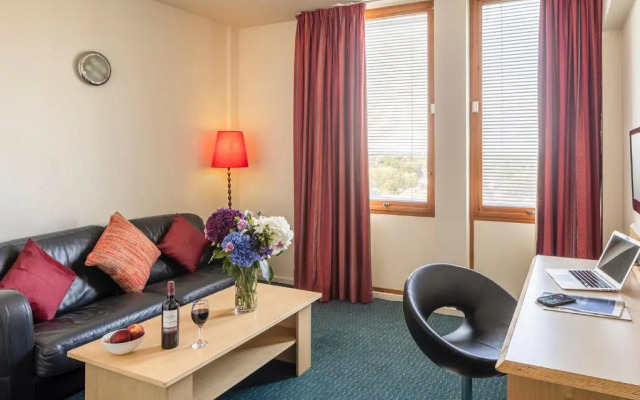 St Giles Heathrow Hotel