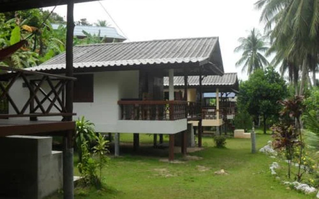 Salad Grand Bungalow & House Rental