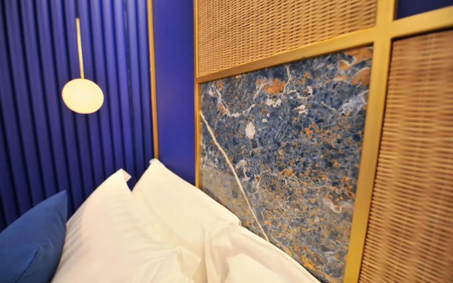 Emesh Boutique Suite