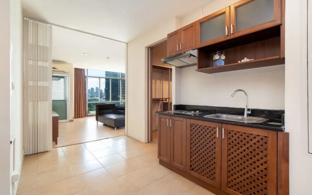 181 Ekkamai Apartment