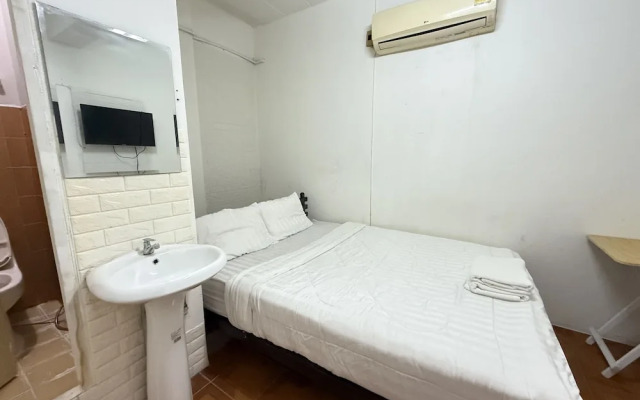 Happyland Guesthouse