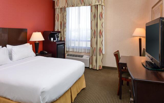 Holiday Inn Express Hotel & Suites Harrison, an IHG Hotel