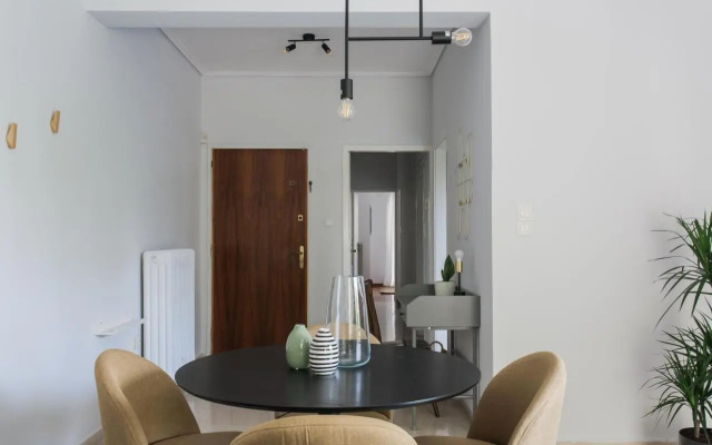 Pleasant 2BR Apartment near HELEXPO by UPSTREET