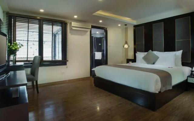Rising Dragon Palace Hotel
