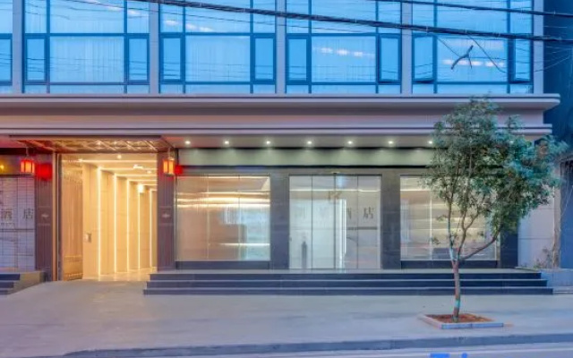 LuLiang Gloria Hotel – Exterior – Qujing