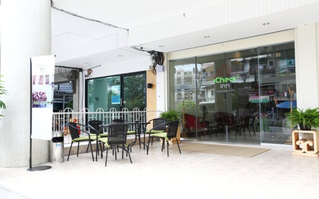 V Check Inn Sukhumvit 22