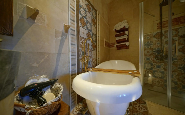Eyes Of Cappadocia Cave Hotel
