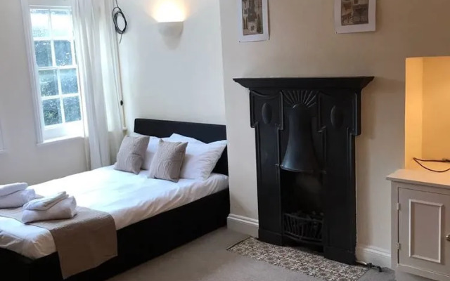 Woodstock Road Apartments (Peymans)