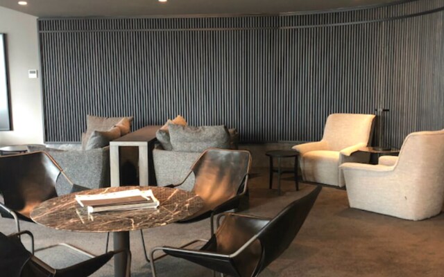BHB Crown Southbank Apartment
