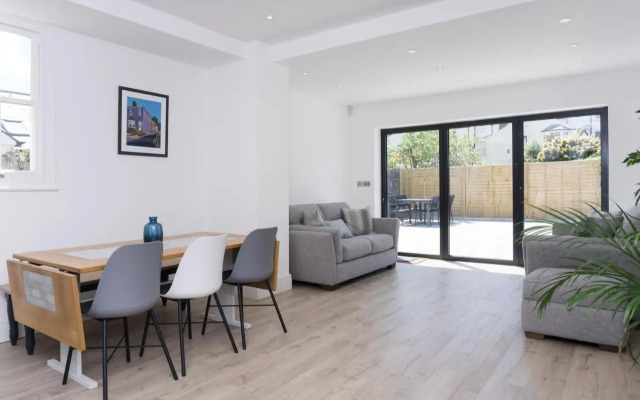 The Town House Guest House