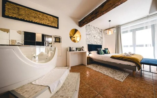 Les Précieuses Suites & Spa I