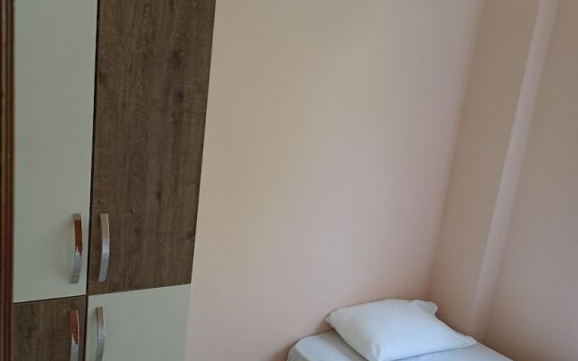 Caner Hotel