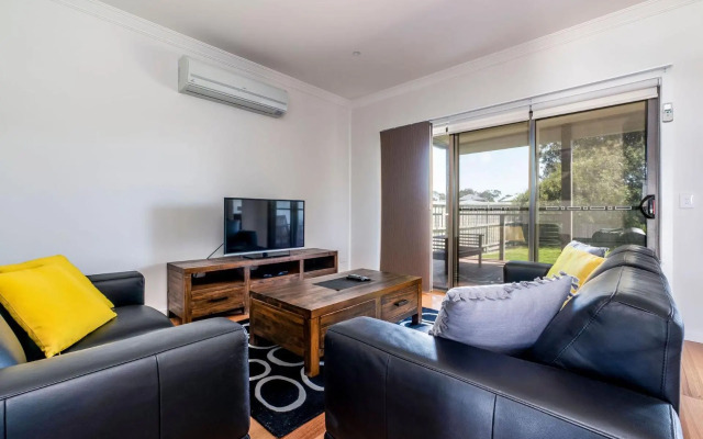 Surfside Lakeviews - Free Wifi