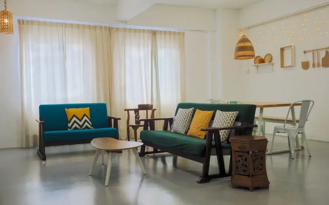 Cloth Art Homestay near Jonker&Pahlawan
