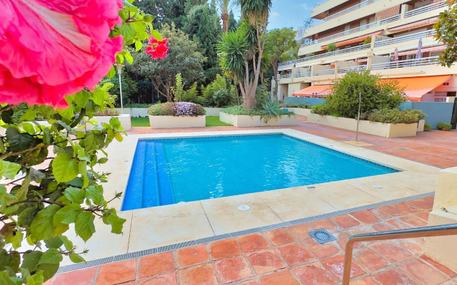 1 Bedroom Apartment Second Line Beach- Parque Marbella Building