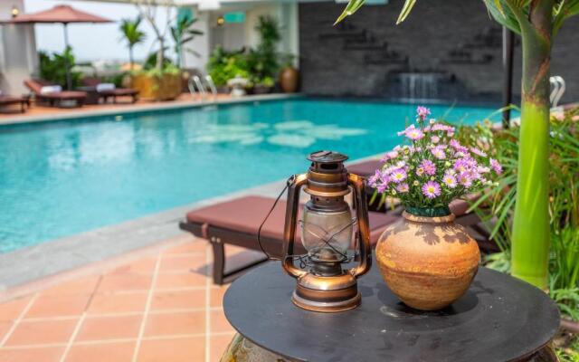 White Lotus Hue Hotel