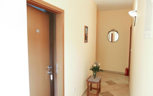 Sunrise Apartments 3