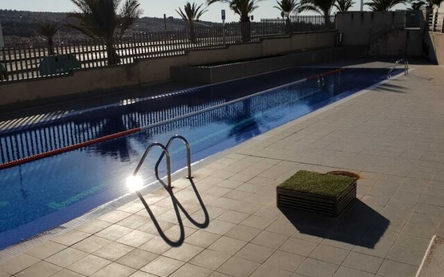 Apt with Sea View & Pool 5