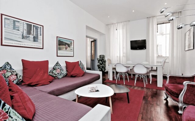 Spanish Steps Apartments