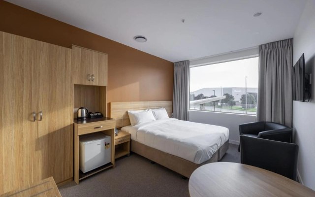 Manha Hotel Auckland Airport – Guest Rooms – Mangere