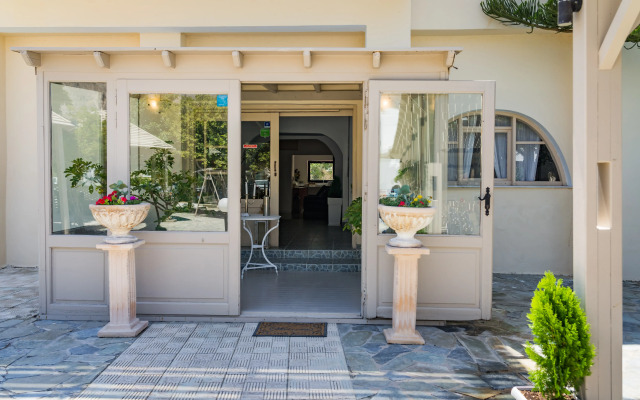 Rena Hotel