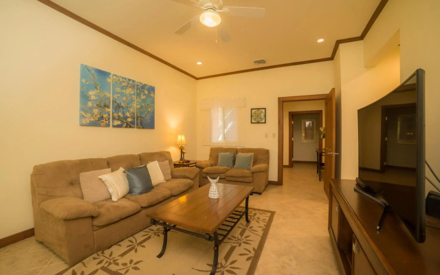 Nice ground floor 3 bedroom with golf view