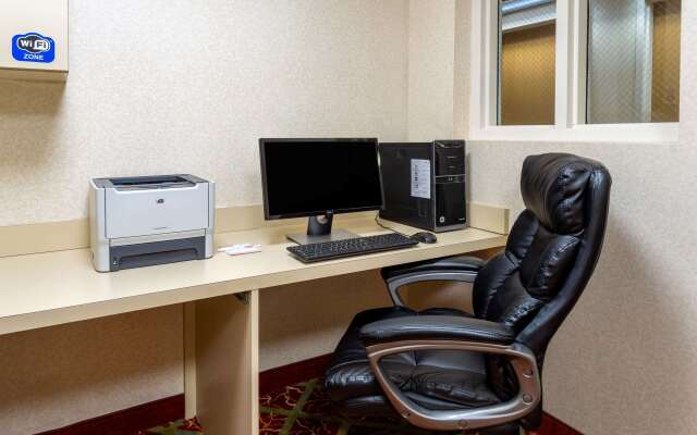 Hawthorn Suites by Wyndham Allentown-Fogelsville